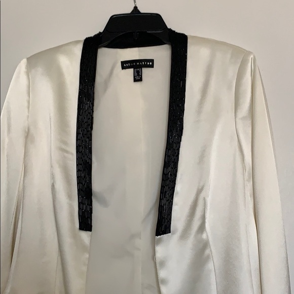 Brand New with tags Faux Tuxedo jacket - Picture 1 of 3